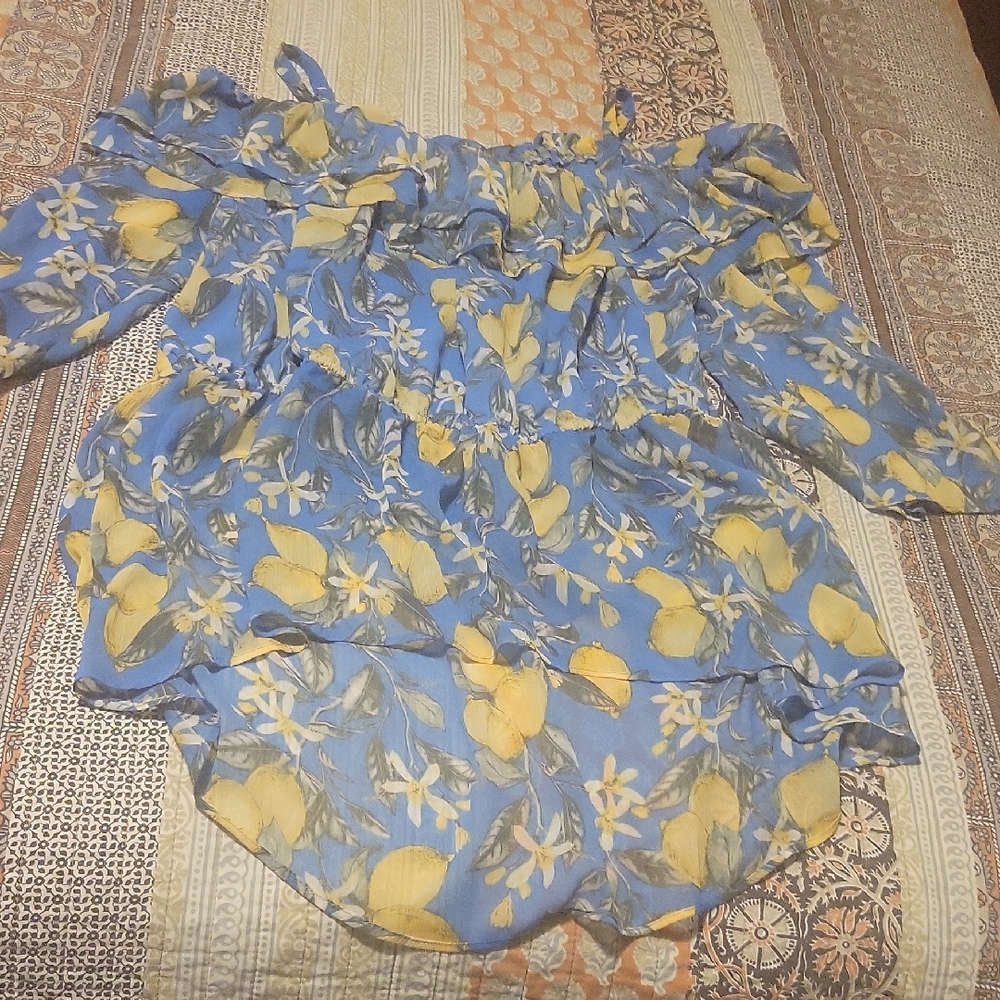 Final Price❗️Off-Shoulder Blue and Yellow Top